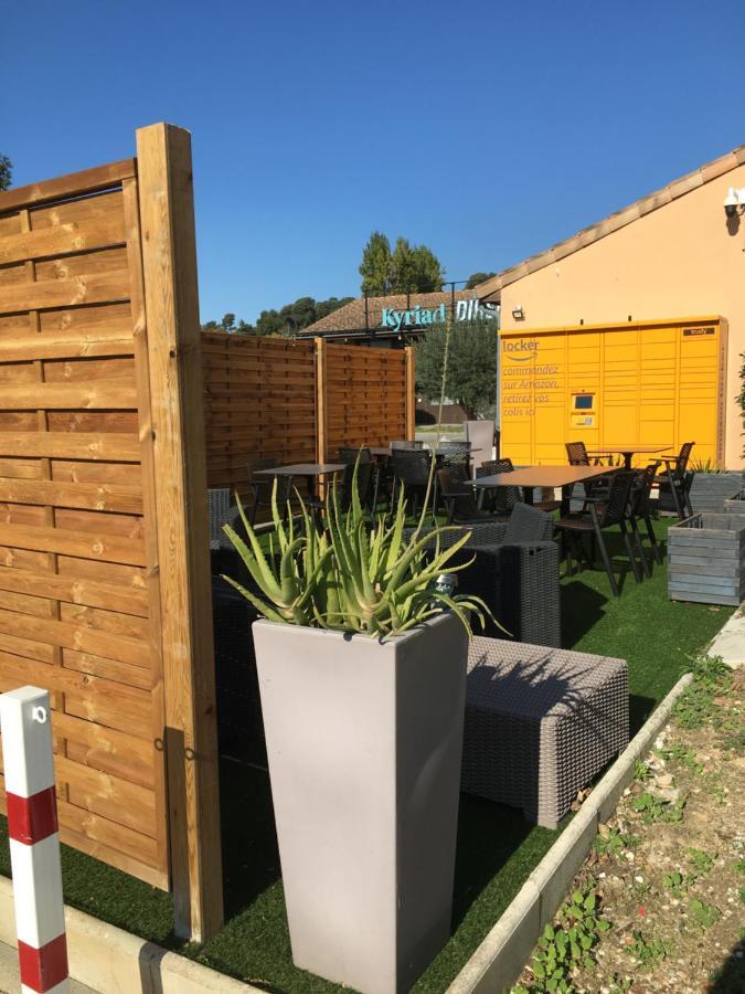 Kyriad Direct Marseille Est La Valentine Ла-Пен-сюр-Ювон Экстерьер фото