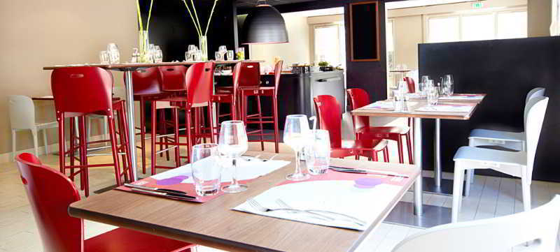 Kyriad Direct Marseille Est La Valentine Ла-Пен-сюр-Ювон Экстерьер фото
