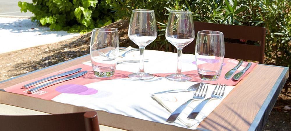 Kyriad Direct Marseille Est La Valentine Ла-Пен-сюр-Ювон Экстерьер фото