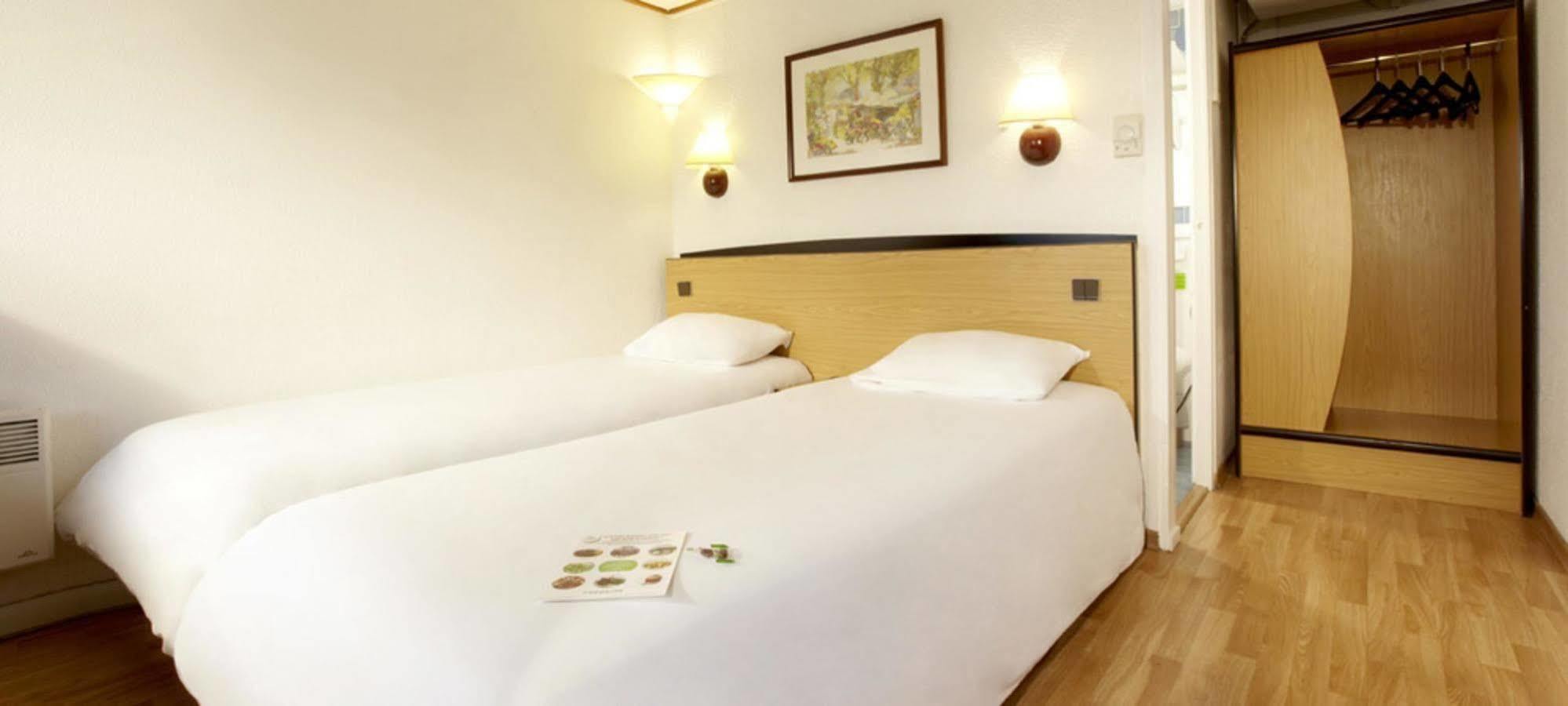 Kyriad Direct Marseille Est La Valentine Ла-Пен-сюр-Ювон Экстерьер фото